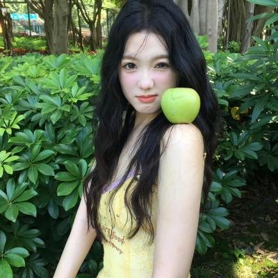 隔壁的吸血鬼美眉